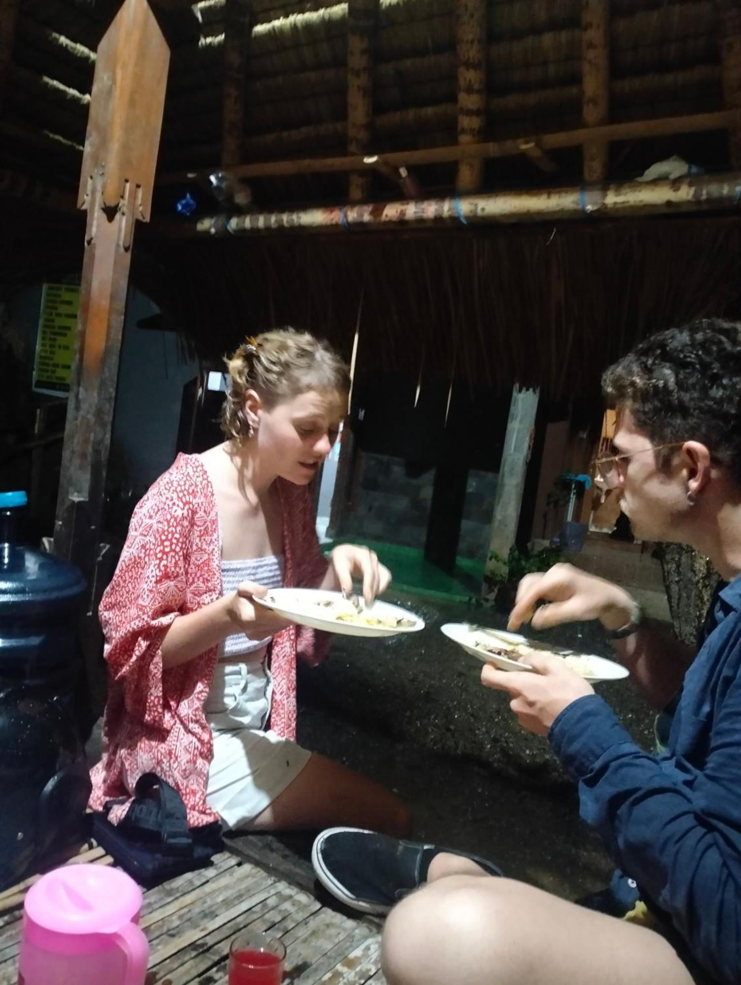 Fullmoon Homestay Kuta  Ngoại thất bức ảnh