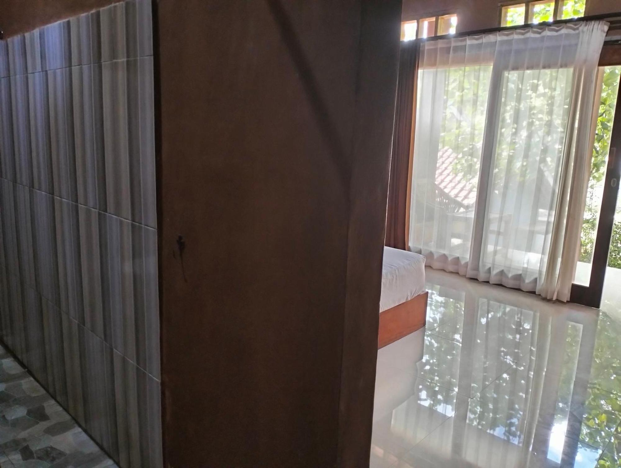 Fullmoon Homestay Kuta  Ngoại thất bức ảnh